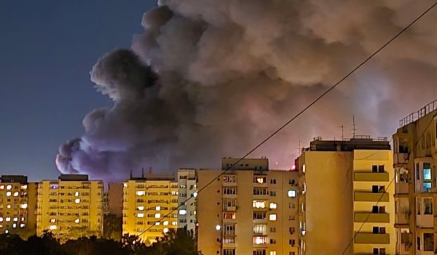 Incendiu la depozitul Antrefrig din zona șoselei Pantelimon din București: A fost emis mesaj Ro-Alert