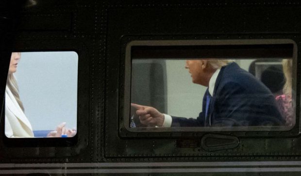 Donald și Melania Trump, discuție tensionată pe Marine One, după vizita la ONU. Imaginile au făcut înconjurul lumii | VIDEO