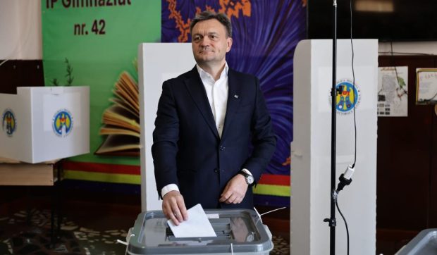 Dorin Recean, prim-ministrul Rep. Moldova, a votat la alegerile parlamentare: „Trebuie să votăm masiv, avem ingerințe din partea Rusiei”