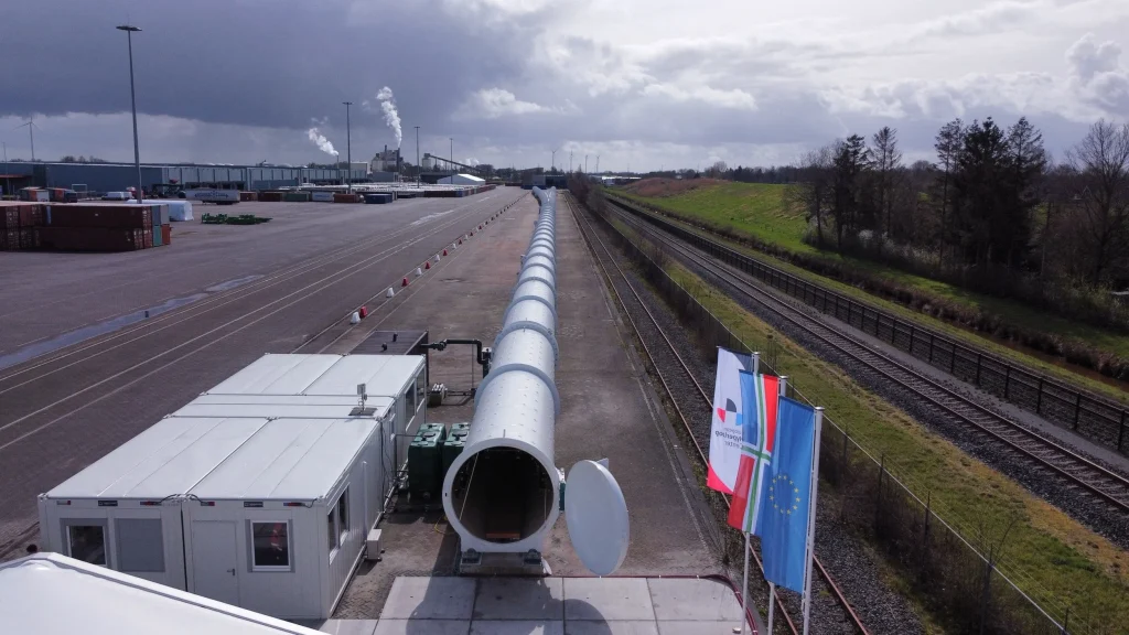 Hyperloop aproape de realitate: Olanda face un pas important spre transportul cu 700 km/h
