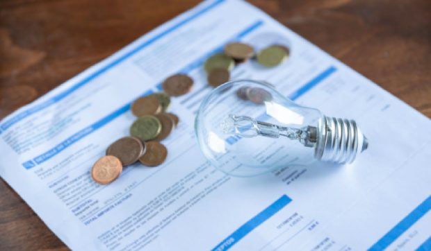 Trei companii din România au scăzut prețul la curent sub 1,30 lei pentru un kilowatt. Ministrul Energiei: „Se va reflecta la facturile viitoare”