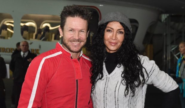 Înapoi în România pentru a-l omagia pe Felix Baumgartner la un spectacol aviatic special