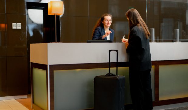 Experiența prin care a trecut o femeie care s-a cazat într-un hotel pentru adulți, în Copenhaga: „Am avut un singur regret”