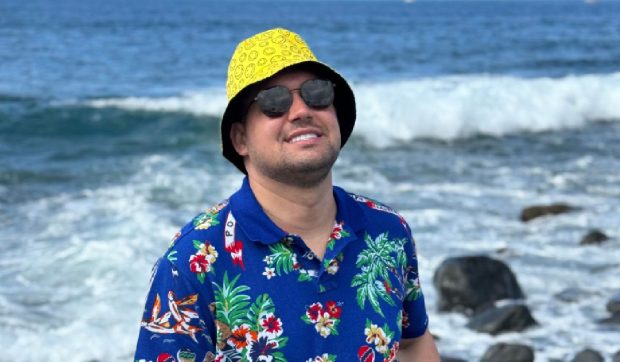 Un român plecat să lucreze într-un depozit la Londra a ajuns la două miliarde de vizualizări pe internet. Cine este George CGF, cel care a cucerit lumea cu umor și bunătate