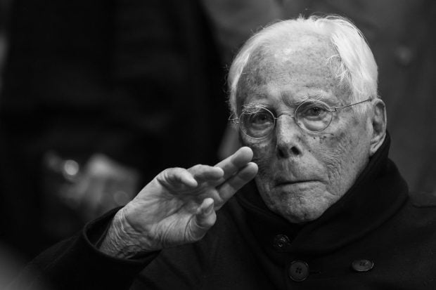Giorgio Armani a murit la 91 de ani. Renumitul designer de modă lasă în urmă o moștenire impresionantă