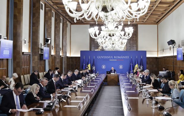 S-a aflat pachetul de reforme numărul 117 al guvernării Bolojan – Programul „Corcodușa”