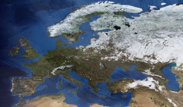 Prognoza pentru iarna 2025/2026. Meteorologii anunță cum va fi vremea și unde va ninge