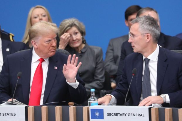 Fostul șef NATO dezvăluie mesajul pe care i l-a lăsat Trump în 2018 la un summit al Alianței. Pe ce țară era foarte furios
