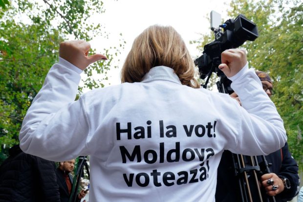 Alegerile din Republica Moldova: pro-europenii, la egalitate în sondaje cu pro-rușii