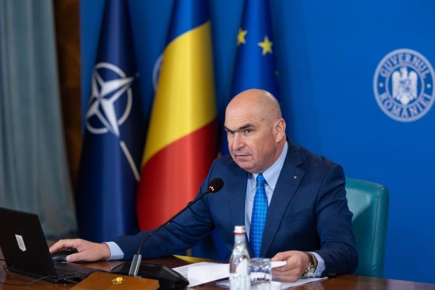 Totul până la speciali, totul pentru speciali?