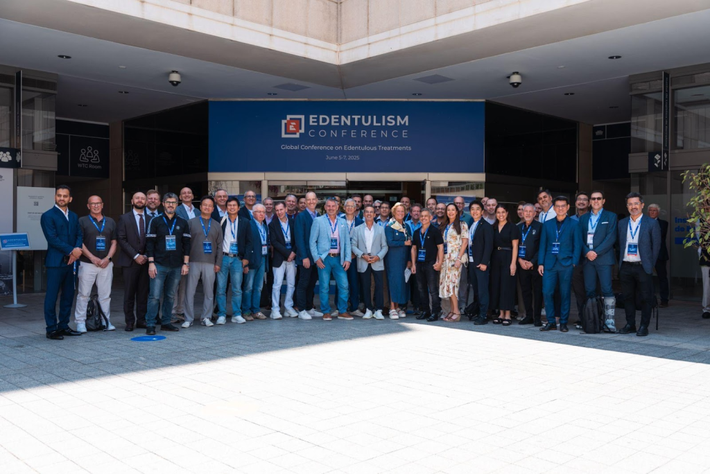 Dr. Cazacu Corrado, singurul speaker român la conferința Edentulism, din Barcelona