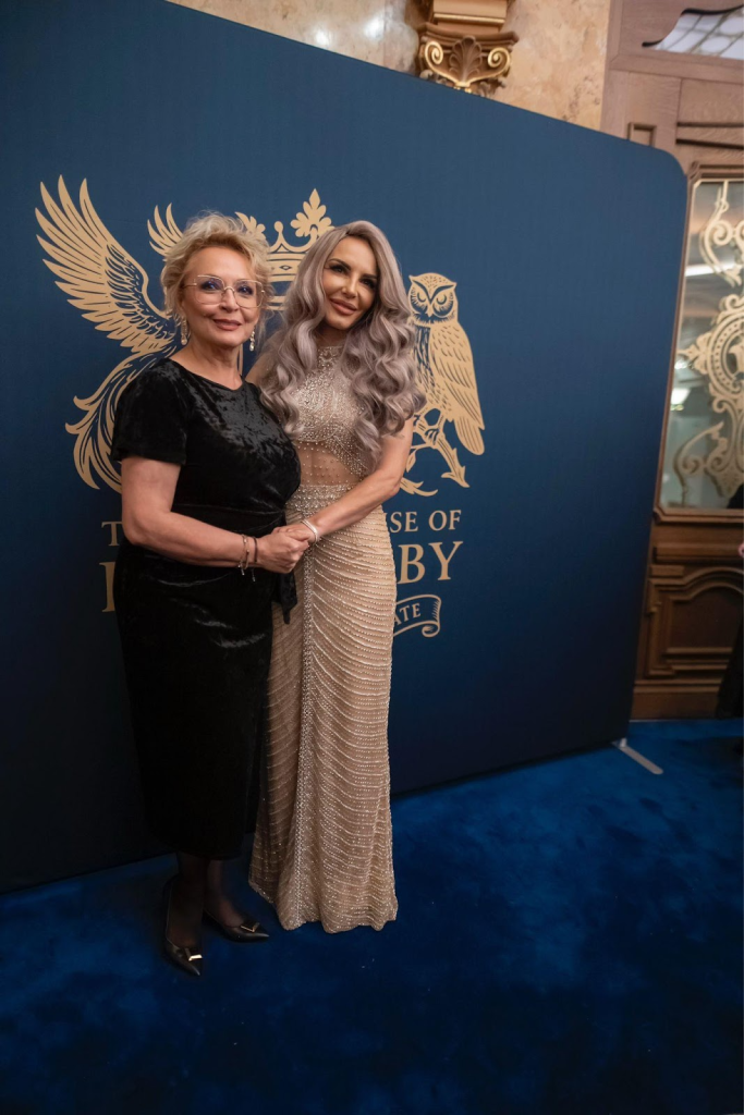 Eleganţă britanică, premieră românească: cel mai exclusivist club de etichetă şi-a dezvăluit secretele la Bucureşti