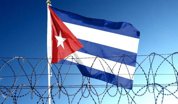 Prizonierii cubanezi, forțați să facă trabucuri și cărbune pentru Europa