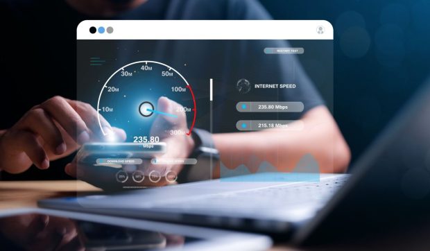 Tehnologia care promite un internet mai rapid cu până la 45% decât fibra optică și o putere de 1000 de ori mai mare