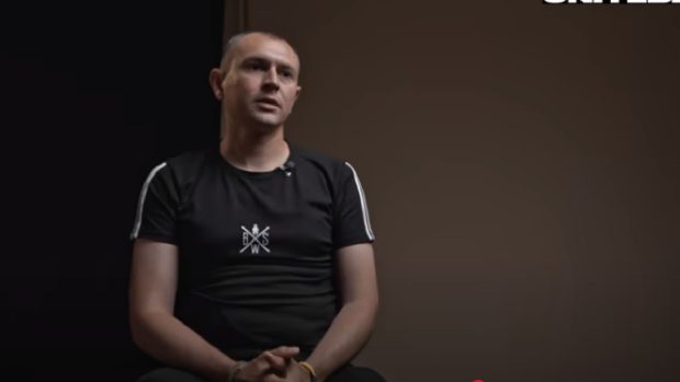Cicatricile soldatului ucrainean ars pe abdomen cu mesajul „Slavă Rusiei” au început să se estompeze: „Când am văzut prima dată, am rămas fără aer”