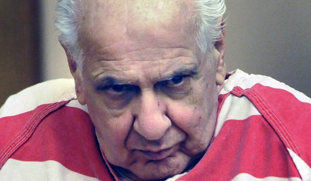 Familist devotat ziua, criminal sadic noaptea: secretele întunecate ale unui ucigaș de 91 de ani, dezvăluite