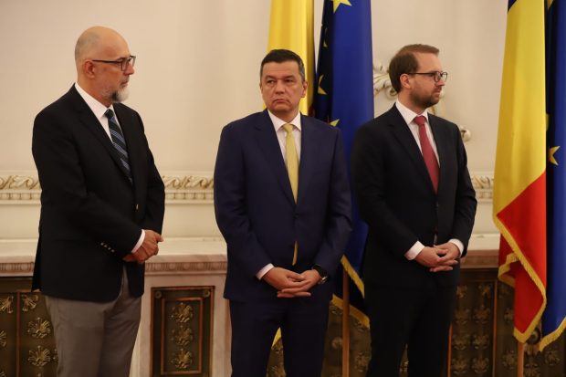 Șefii PSD își calmează liderii grei din teritoriu, după un compromis făcut în coaliție. Ce a obținut USR în schimbul renunțării la cinci prefecți SURSE