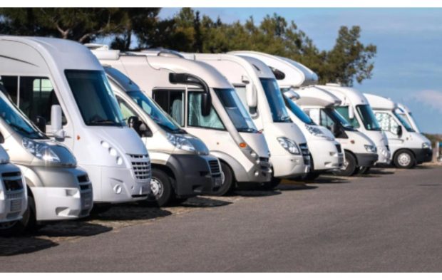 Parcare auto de lungă durată în București: soluția completă și sigură oferită de Self Storage+