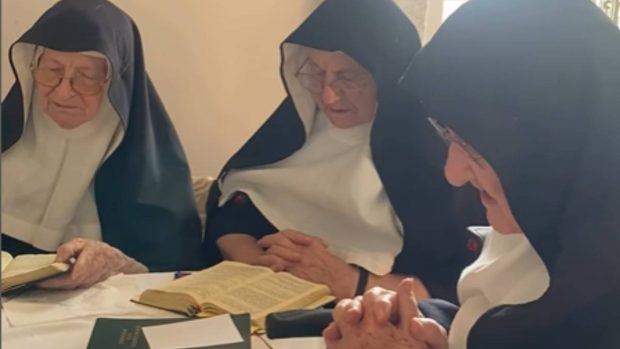 Trei măicuțe austriece de peste 80 de ani au fugit din azil și s-au întors la mănăstirea lor de lângă Salzburg