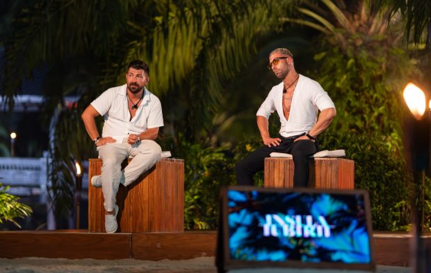Imagine Stire Răsturnări de situație înainte de finala Insula Iubirii 2025. Marian Grozavu e disperat și fuge spre vila fetelor: „A luat-o pur și simplu razna” | 2review.ro