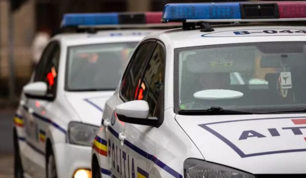 Copil de 10 ani din judeţul Sibiu, legat cu lanţul de piciorul unei mese şi încuiat în casă fiindcă tatăl avea chef de cumpărături
