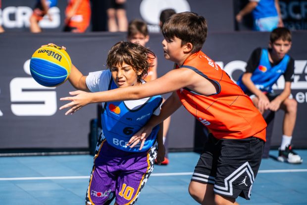 Final epic al sezonului 2025 BCR Sport Arena Streetball: Sportivi de legendă, actori sau cântăreți și-au dat întâlnire pe terenul de baschet