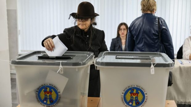 Mesajul lui Traian Băsescu, transmis înainte de alegerile din Republica Moldova: „O țară mică îi va administra o bătaie umilitoare lui Vladimir Putin”