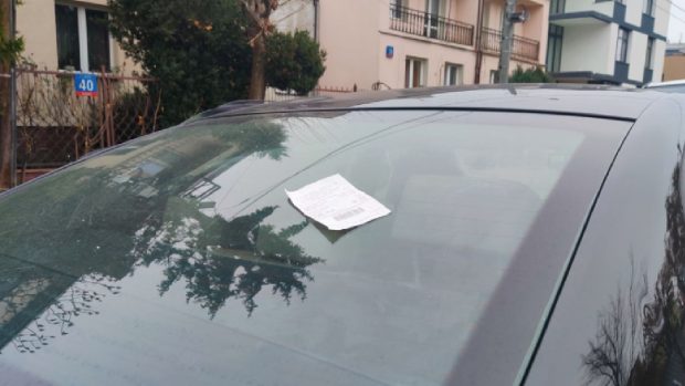 Cum eviți să fii jefuit prin metoda „hârtiei”: „Este cea mai populară printre hoți”