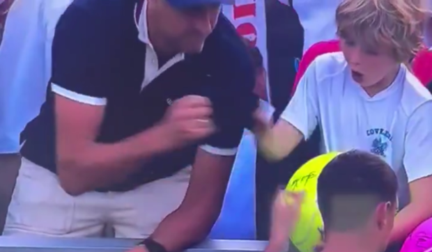 Prima explicație a bărbatului prins că a furat șapca primită cadou de un copil la US Open: „Nu asta a fost intenția mea”