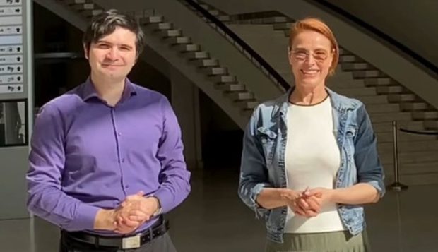 Imagine Stire Motivul pentru care Monica Davidescu a învățat limbajul semnelor: „Lecție de viață” | 2review.ro