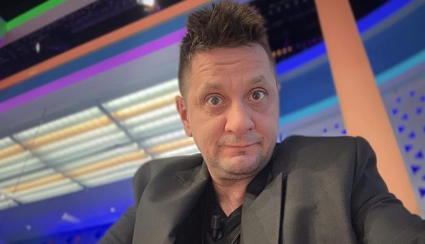 Imagine Stire Cum s-ar descurca Octavian Strunilă și soția lui la „Hai că poți”, emisiune pe care actorul o prezintă la Kanal D: „Ne mai tachinăm” | 2review.ro