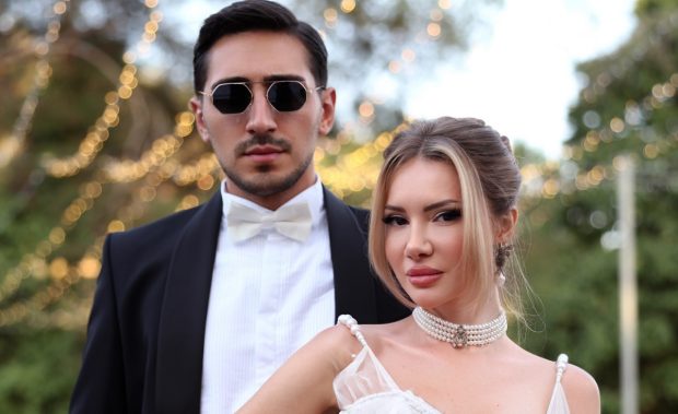 Imagine Stire Ce cadou a primit Otilia Bilionera de la bunica lui Bekir Ali după nuntă. A fost un semn de apreciere și de bun venit în familie | 2review.ro