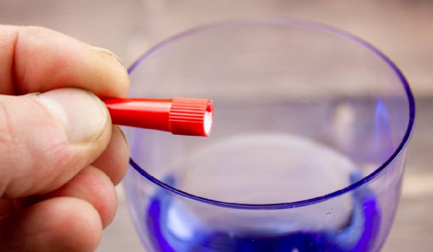 Un bărbat din Buzău i-a otrăvit ciorba fostului socru, încercând să-l omoare. A eșuat, așa că i-a tăiat apoi frânele de la mașină