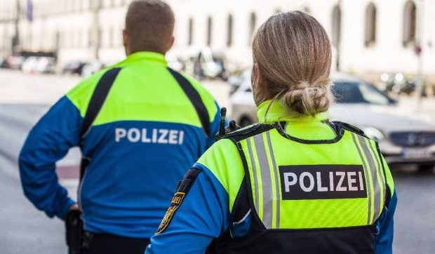 Limax, prins în flagrant de polițiștii din Bavaria, după ce a terorizat mai mulți locuitori ai unui bloc