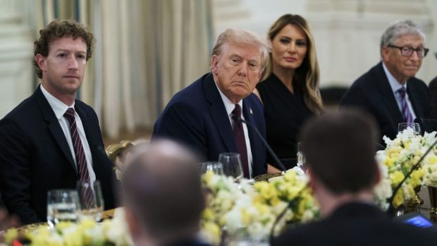 Peste 1.800 miliarde de dolari pentru SUA: promisiunile făcute lui Trump de giganții tehnologiei. Cine a fost marele absent al serii | VIDEO