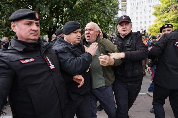 LIVE TEXT. Protest la Chișinău după alegerile parlamentare din Republica Moldova