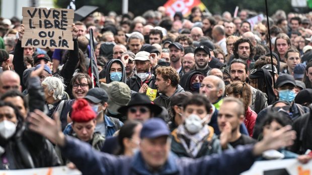 Franța se pregătește de noi proteste: sute de mii de oameni sunt așteptați să iasă în stradă