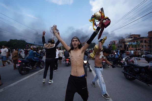 Nepal e în stare de asediu, armata patrulează Kathmandu după protestul Gen Z