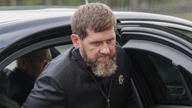 Starea lui Ramzan Kadîrov s-a înrăutățit grav: stă cu punga de urină după el, dar folosește tratamente proprii, dezvăluie surse FSB | VIDEO