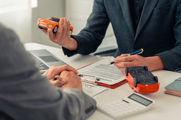 Eazy Asigurări clarifică statutul companiei și activitatea de gestionare a daunelor RCA 
