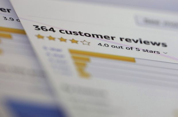 O evaluare de doar 3 stele pe Google aduce o amendă de 1.000 de euro! „Atenție la recenziile online! Mi-au cerut bani pentru defăimare”