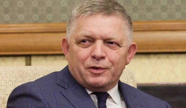 Robert Fico, izolat pe plan european: socialiștii vor decide excluderea definitivă a partidului său, Smer