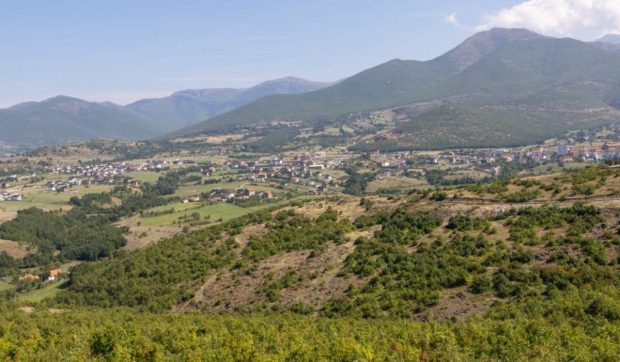 Până și gangsterii au emigrat din Albania în Marea Britanie. Povestea unui sat gol