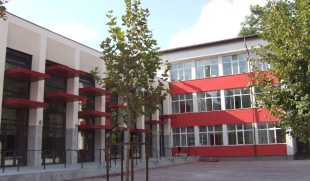 Demisii în masă la cea mai mare școală din București: toată conducerea a demisionat