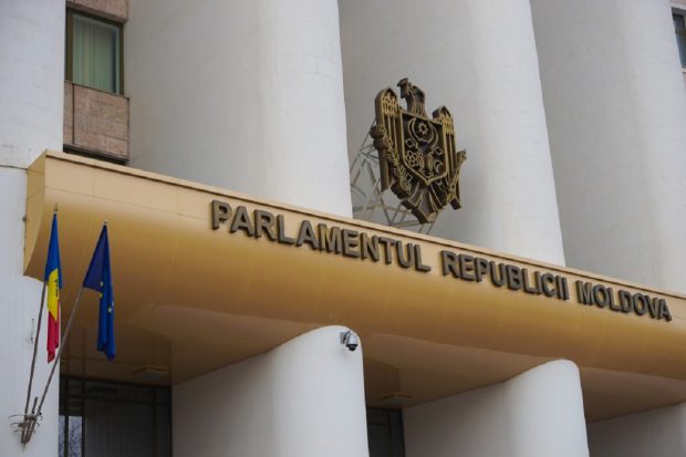 Cum pot vota moldovenii din diaspora la alegerile parlamentare din Republica Moldova 2025