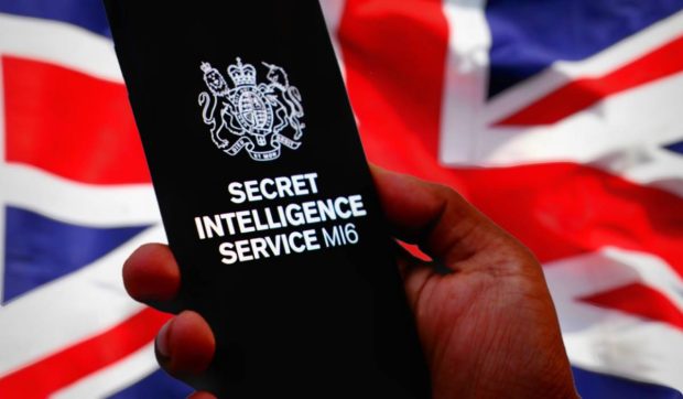 „Curierul tăcut”, metoda pe care o folosesc serviciile britanice ca sa recruteze spioni din alte țări