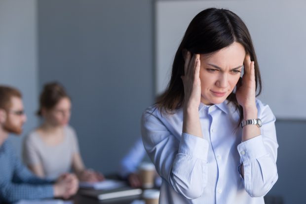 Ți-ai repetat răspunsurile în oglindă. Dar n-ai prevăzut durerea de dinți