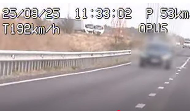 Un șofer din Craiova, de 61 de ani, surprins de radar cu 192 de km/h. Ce măsuri au luat polițiștii