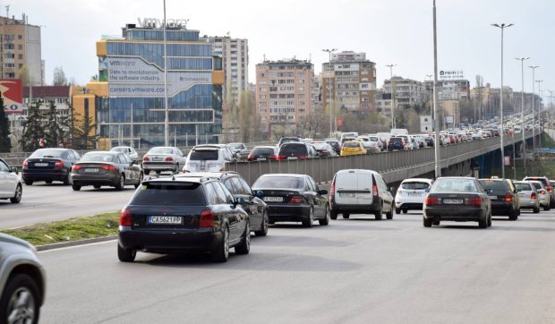 Greșeala care le poate aduce amenzi automate șoferilor care trec prin Bulgaria. Noile măsuri intră în vigoare de duminică