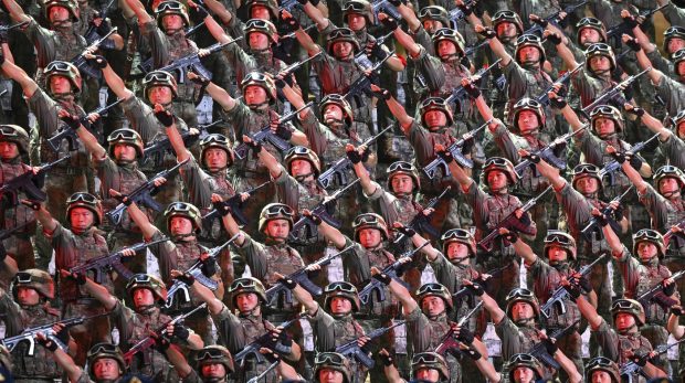 China simulează atacuri asupra clădirilor guvernamentale din Taiwan, pe care le-a reconstruit în propriile baze militare